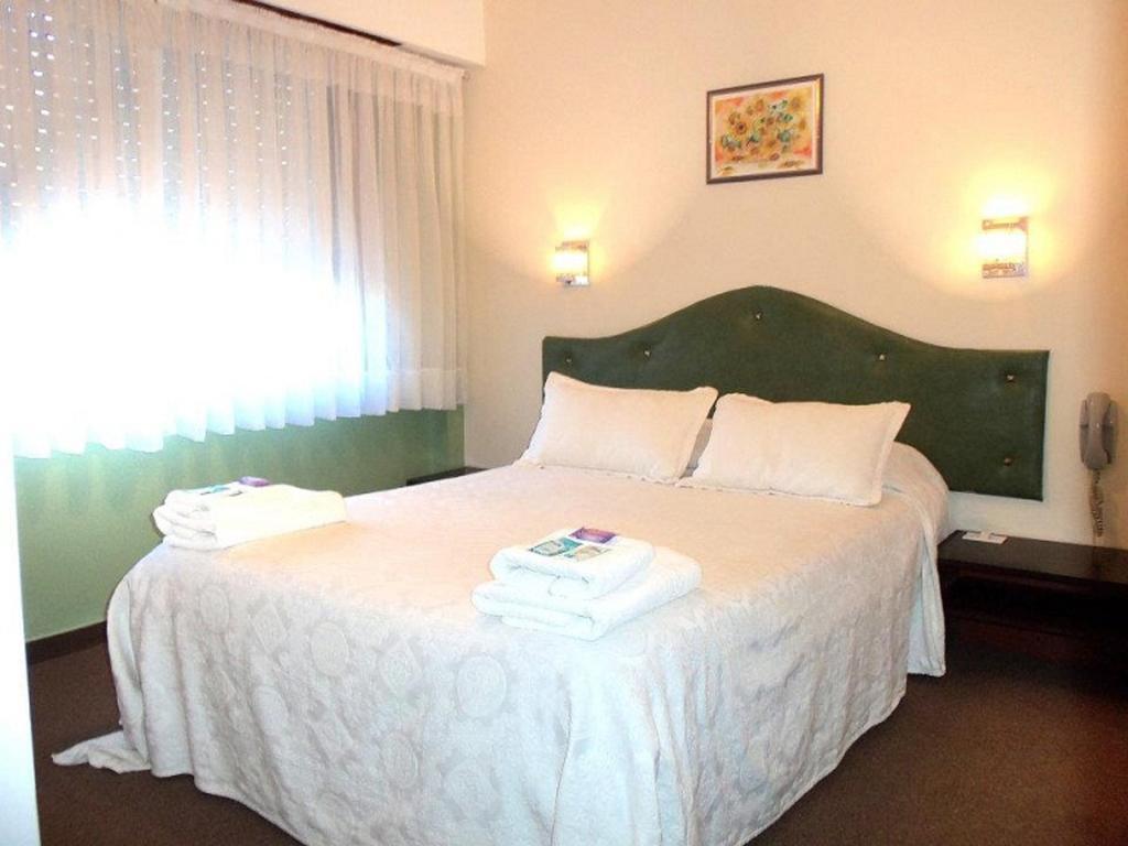 Dino'S Hotel Villa Gesell Zewnętrze zdjęcie